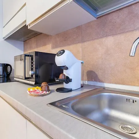 S&m - Casa Taras Maciachini M3 * Milano