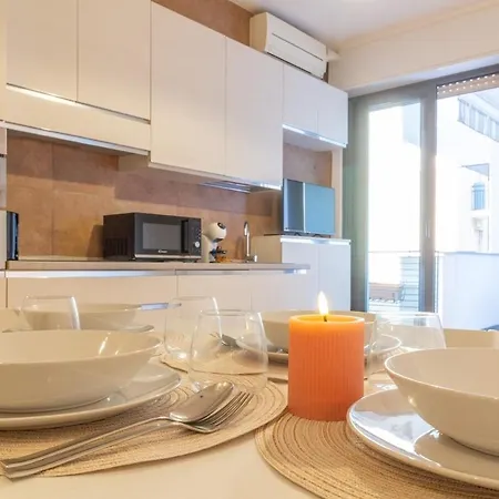 S&m - Casa Taras Maciachini M3 Milano