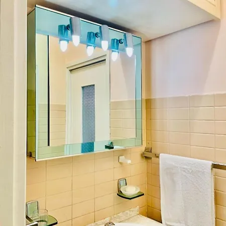 Lz Smartstays Guest house *