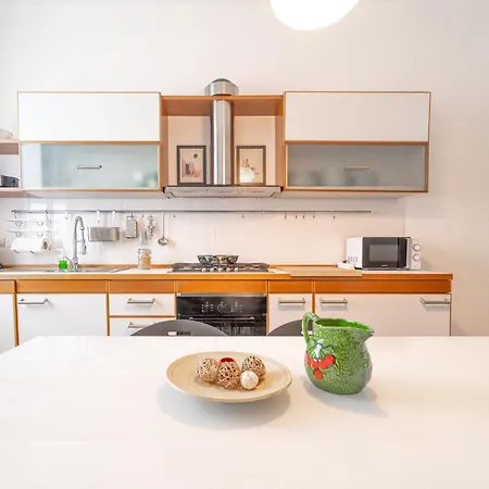 L26 Art - Porta Romana *