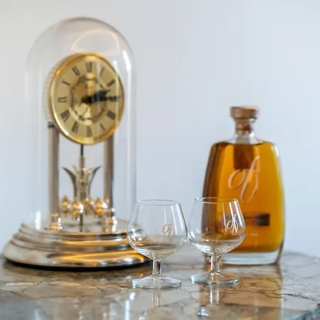 דירה Duomo 7 Min - Historic Luxury 3 Bedrooms With Parking