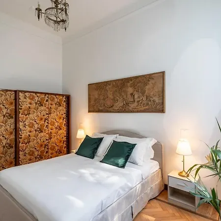 Duomo 7 Min - Historic Luxury 3 Bedrooms With Parking Lejlighed Milano