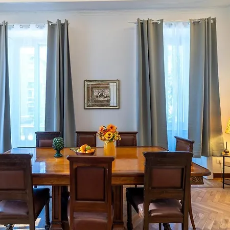 Duomo 7 Min - Historic Luxury 3 Bedrooms With Parking Apartament Mediolan
