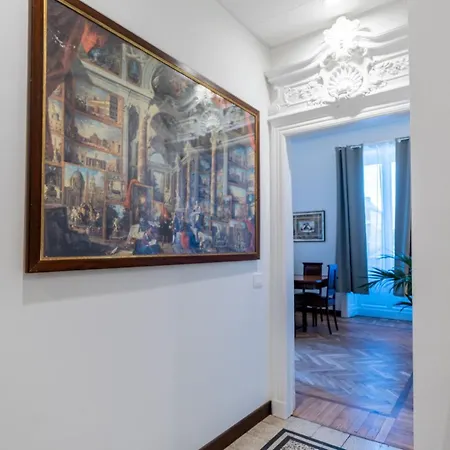 Lejlighed Duomo 7 Min - Historic Luxury 3 Bedrooms With Parking Milano