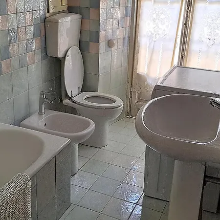 Freedhome - Nightlife Milánó