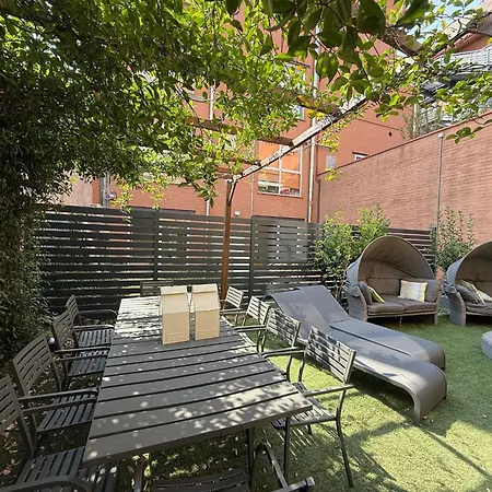 Private Garden Apartment, Navigli, 24h Security