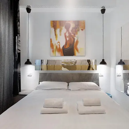 New One Crescenzago Milánó