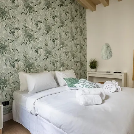 Nuovo In Zona Isola Apartmán *