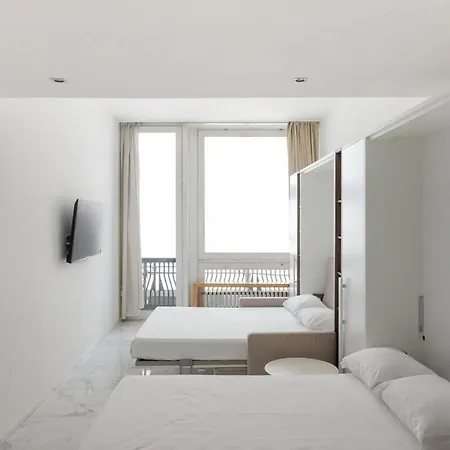 Spacious In The Duomo - Mirable Pm Apartment *