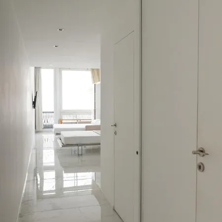 Spacious In The Duomo - Mirable Pm Apartment