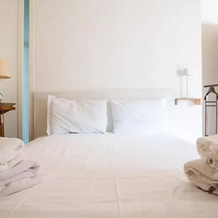 아파트 Modern Flat - 5 Min From San Siro Stadium M5 밀라노