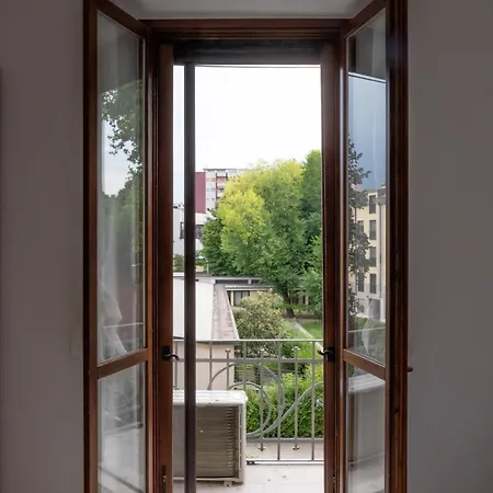 Elegant One Bedroom In Rovereto - Mirable Pm * ميلان