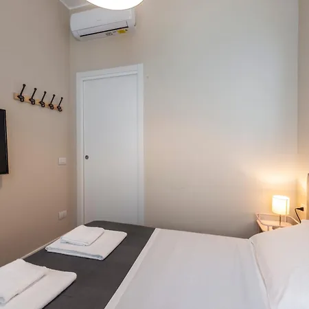 Lägenhet Duomo2 - Magnifico Con 2 E 2 Bagni Milano