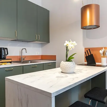 Apartment House Of David Modern