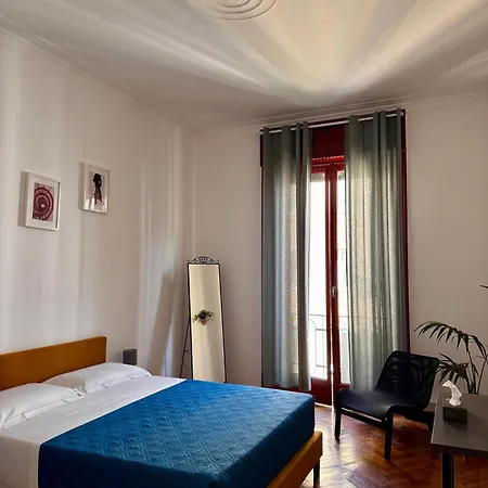 Three Bedroom In The Centre Of The Милан