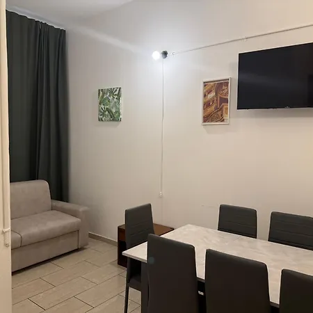 Station Bliss Apartment *