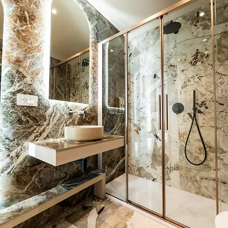 Raffaello Moscova Golden House * ميلان