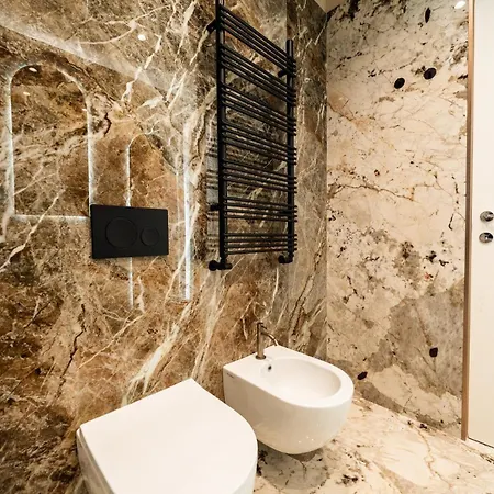 Raffaello Moscova Golden House