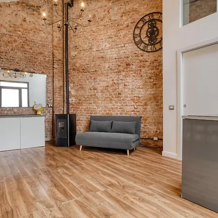 - Loft Industrial Chic *