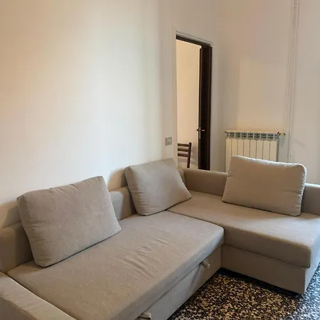 Duomo-loreto דירה *