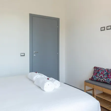 Parcheggio Privato E Casa Moderna Con Vista Storica * ميلان