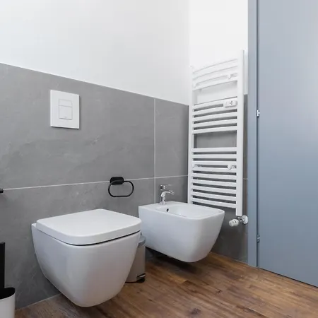 Appartamento Parcheggio Privato E Casa Moderna Con Vista Storica Milano