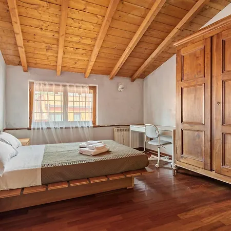 Ampia Casa Su Due Piani, A Pochi Minuti Dai Navigli E Metro