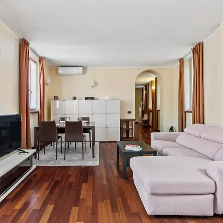 Ampia Casa Su Due Piani, A Pochi Minuti Dai Navigli E Metro * 米兰