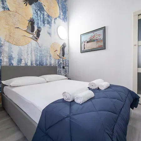 I-host - Pavia 10 Apartament