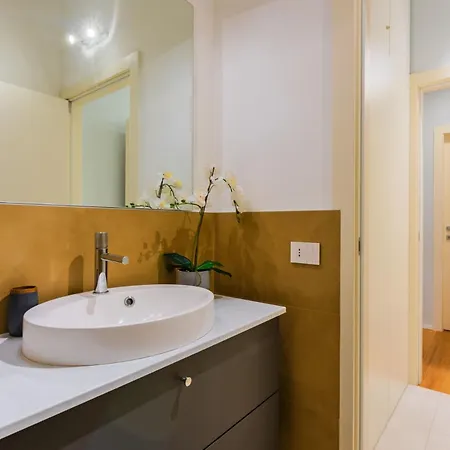 Sweett - San Senatore Mediolan