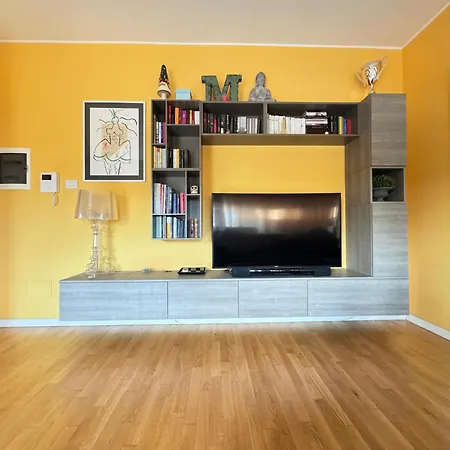 Regina Giovanna - Porta Venezia,