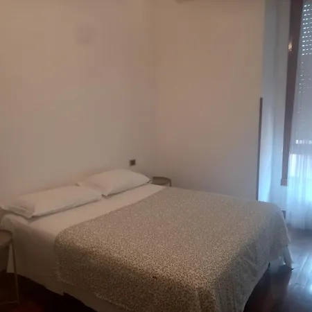 Navigli Super - Vintage And Cozy 3 Bedrooms 2 Bathrooms Senior - Comforts - Subway Line Porta Genova - Duomo 15 Minutes By Walk アパート *