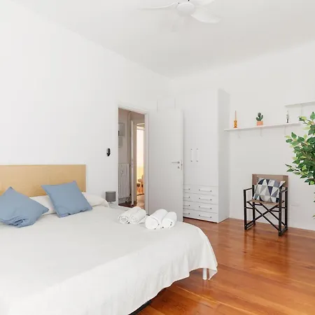 Guesthost - Mm4 Tricolore Charming Appartement Milan
