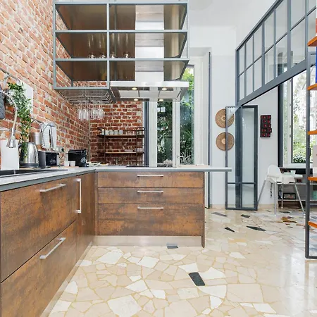 The Art Gallery Apartment