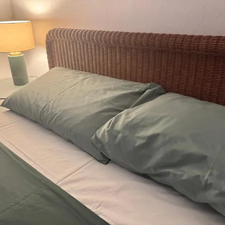 Pasteur-mm Red Line Милан