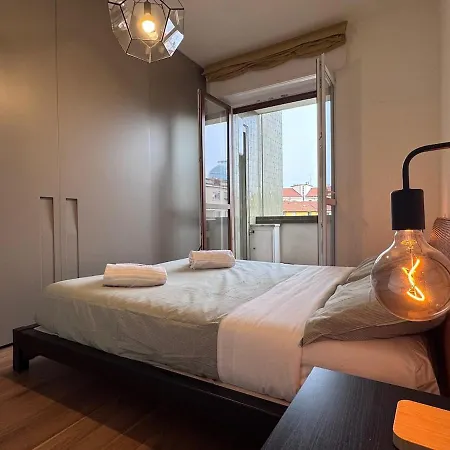 Design Big Bright Apartamento Milão