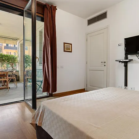 Moderno Bilocale Con Terrazzo, Life
