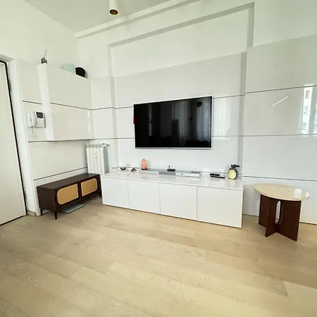 Sant'agostino Large & Elegant Apartment, *