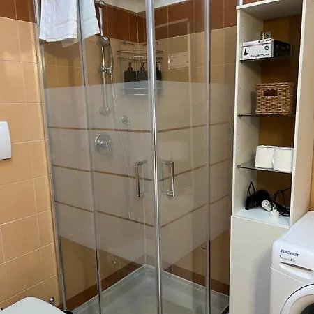 Attico Con Balcone In Centro A Isola Apartment