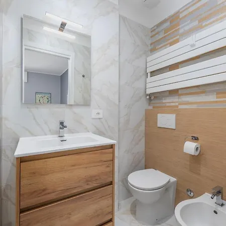 Easy Parking, 10 Min To Malpensa Express, Air Conditioning * ミラノ