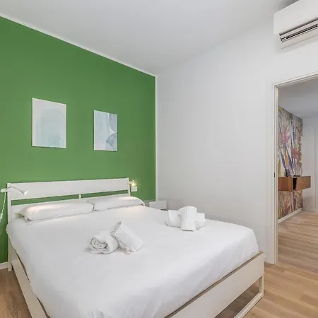Easy Parking, 10 Min To Malpensa Express, Air Conditioning Apartment