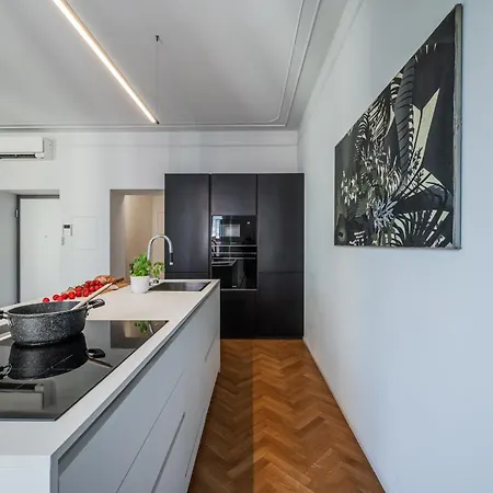 The Morning Sound - Isola Premium Penthouse Milán