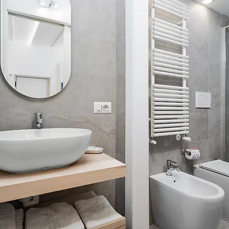 New - M5 Isola 50m - Gae Aulenti - Bosco Verticale דירה
