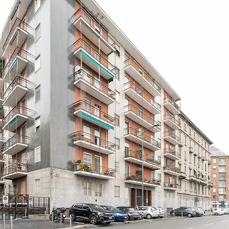Guesthost - Mm3 Corvetto Bright Appartamento *