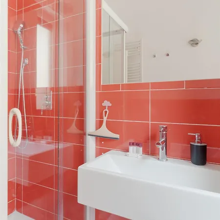 Guesthost - Sempione Bright Lejlighed *