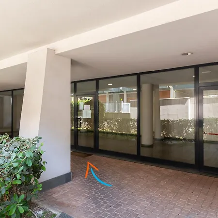 Rolandi Duplex With Terrace شقة ميلان