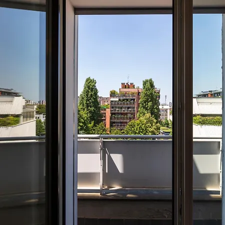 Rolandi Duplex With Terrace Milan