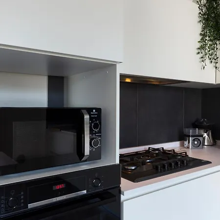 Rolandi Duplex With Terrace Apartment Milan