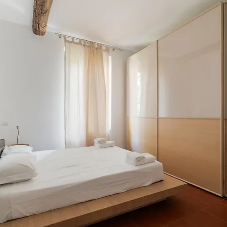 Guesthost - Cassina De' Pomm - Lovely Appartement *