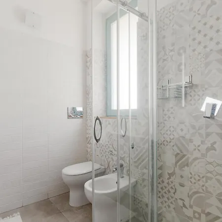 Guesthost - Cassina De' Pomm - Lovely Apartment